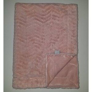 Thro by Marlo Lorenz Solid Pink Chevron Print Embossed Baby Blanket SUPER SOFT